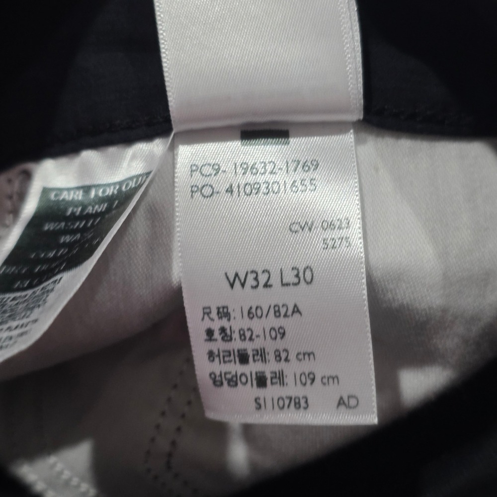 Levi Strauss & Co 725 High Rise Bootcut Black Pants W32 L30 19632-1769 - Picture 8 of 9